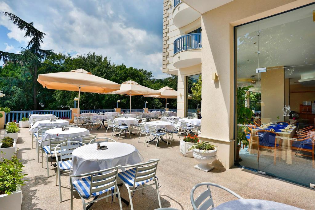 Sofia Hotel Zlatni pjasătsi Eksteriør bilde